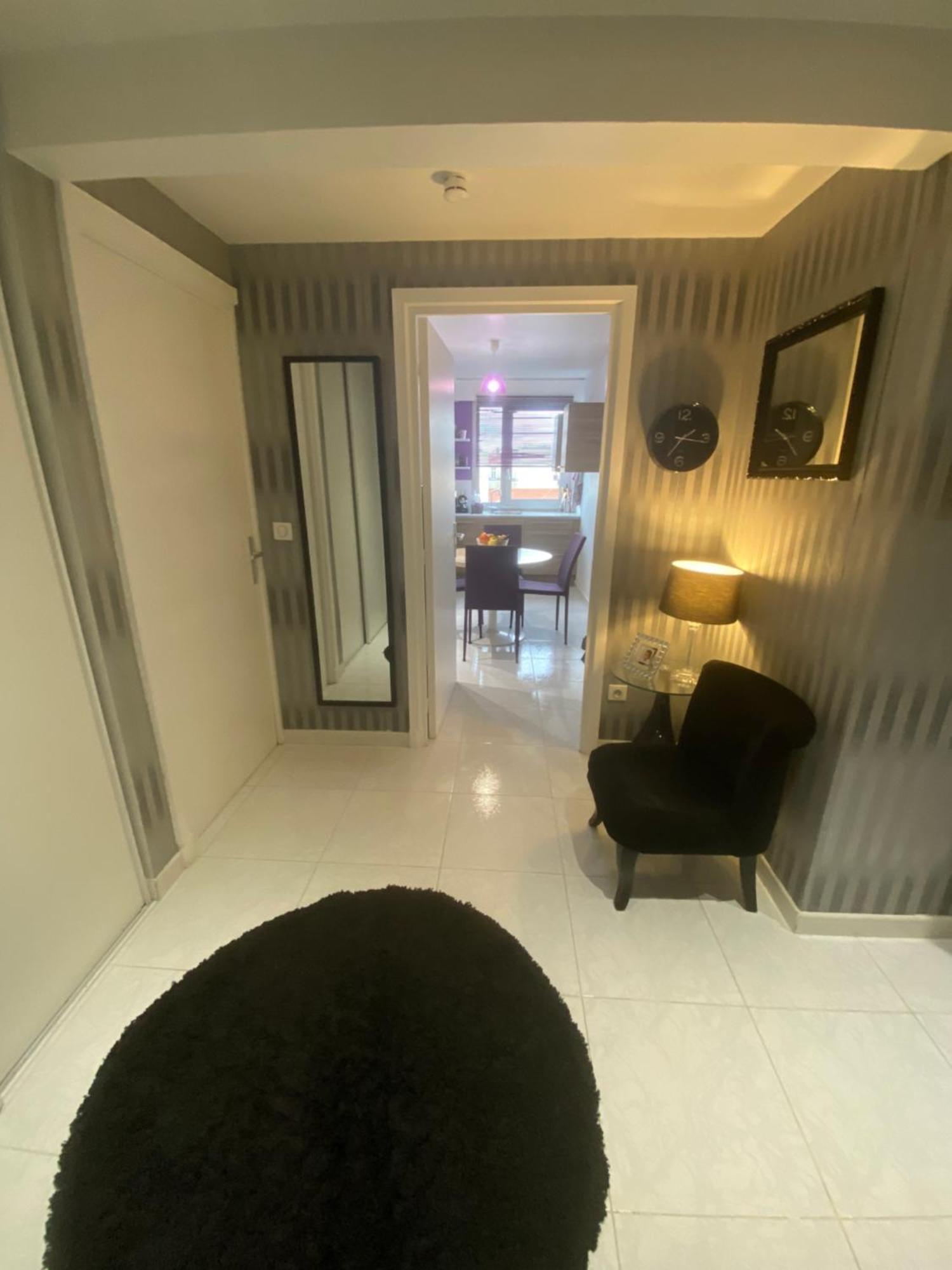 Familial 140 M2 13 *