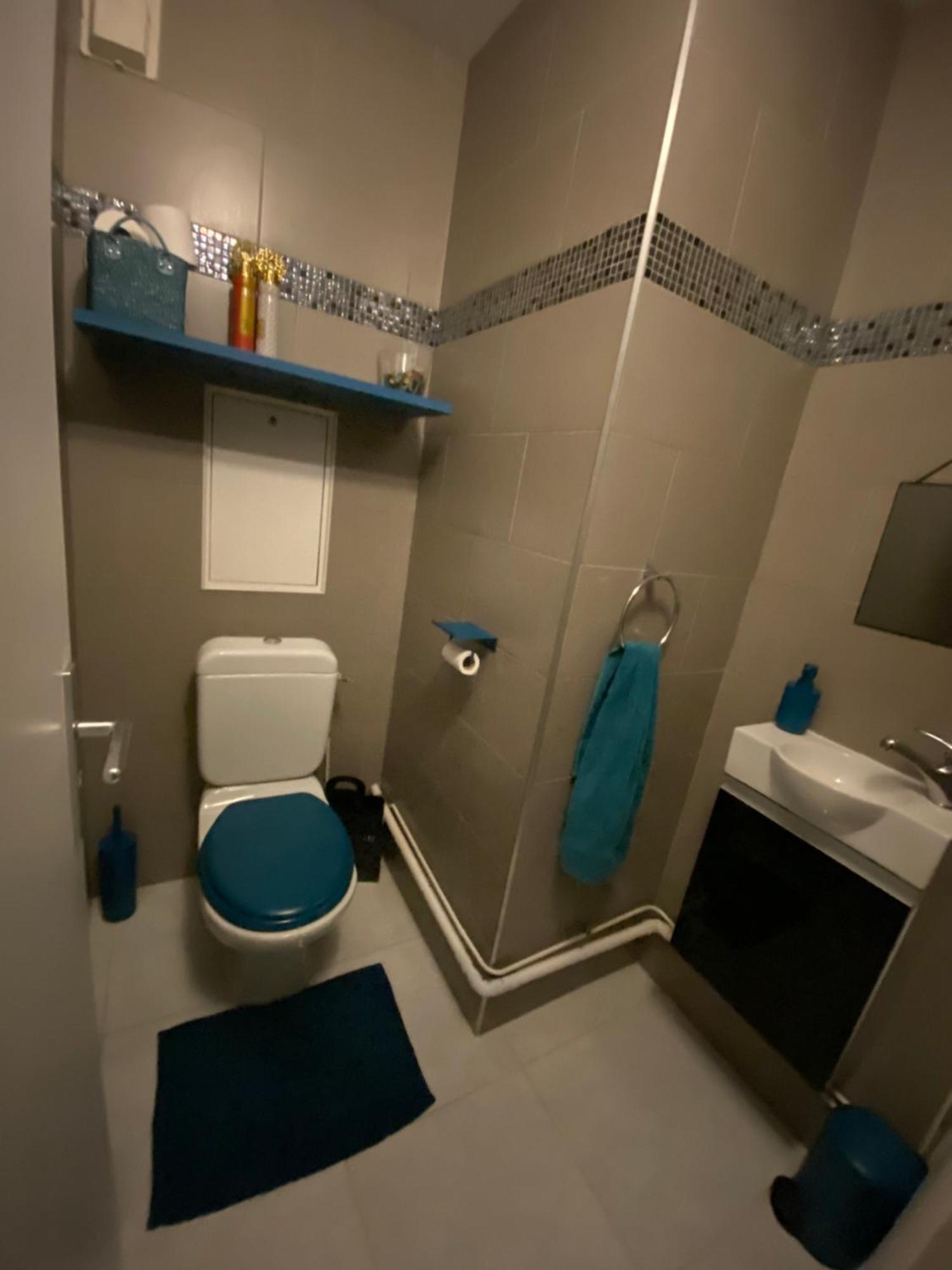 Familial 140 M2 13 * Paris