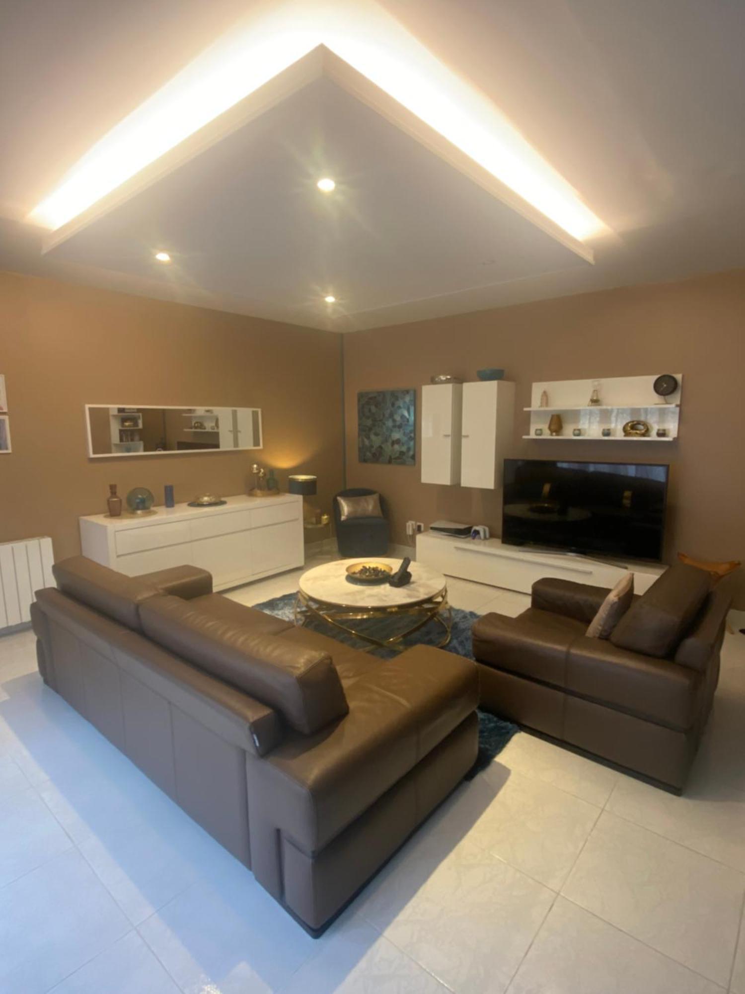 Familial 140 M2 13 * Paris