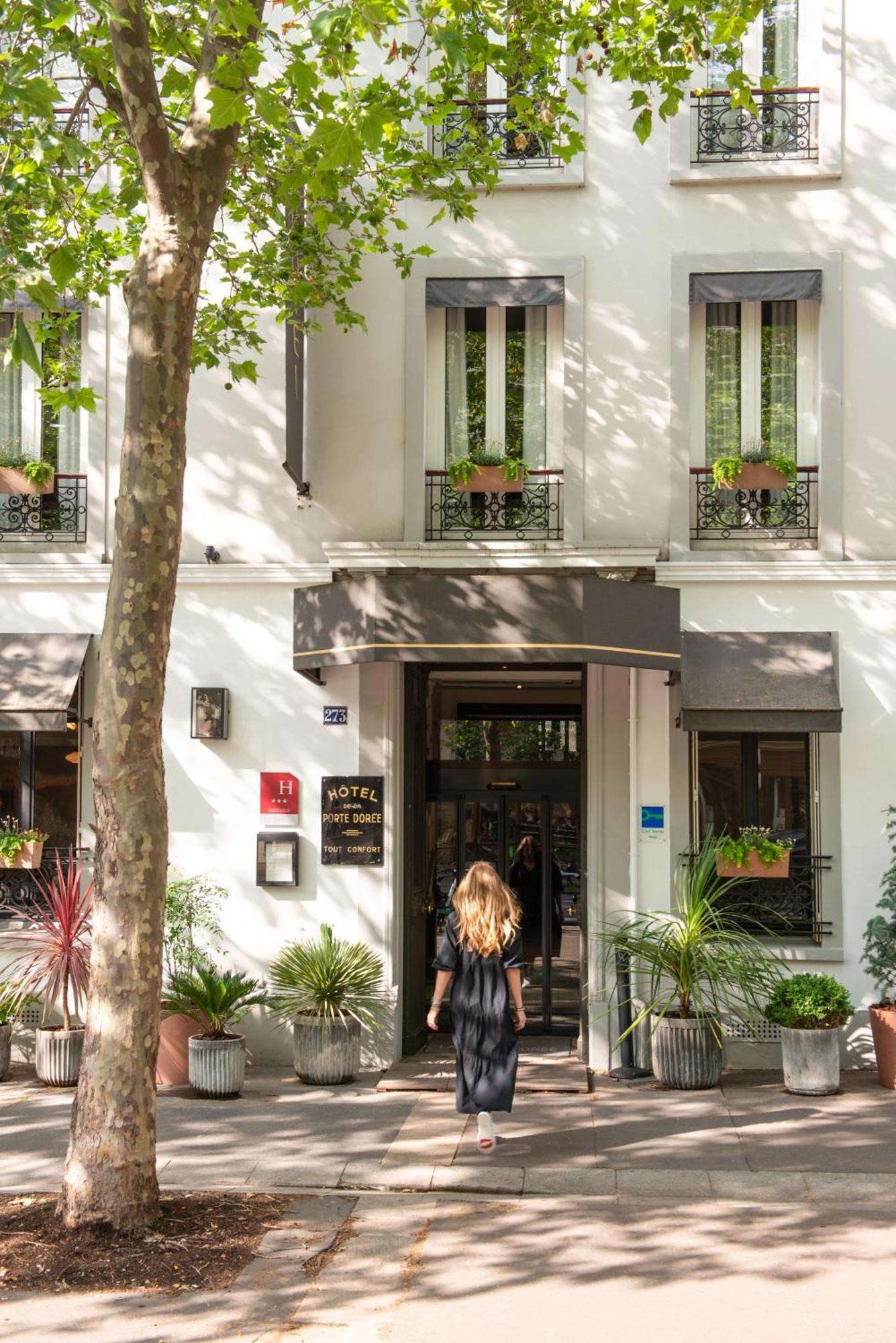 De La Porte Dorée Hotel