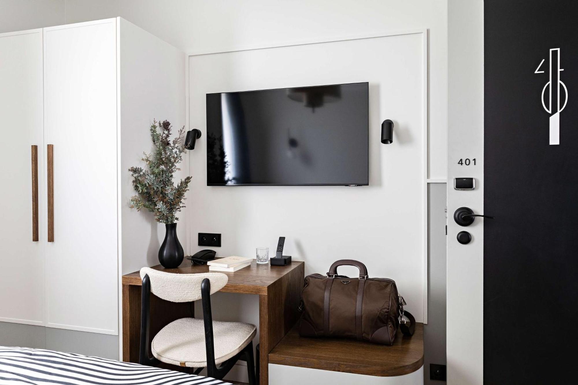Best Western Premier The Blake Gare Saint Lazare Hotel 4*