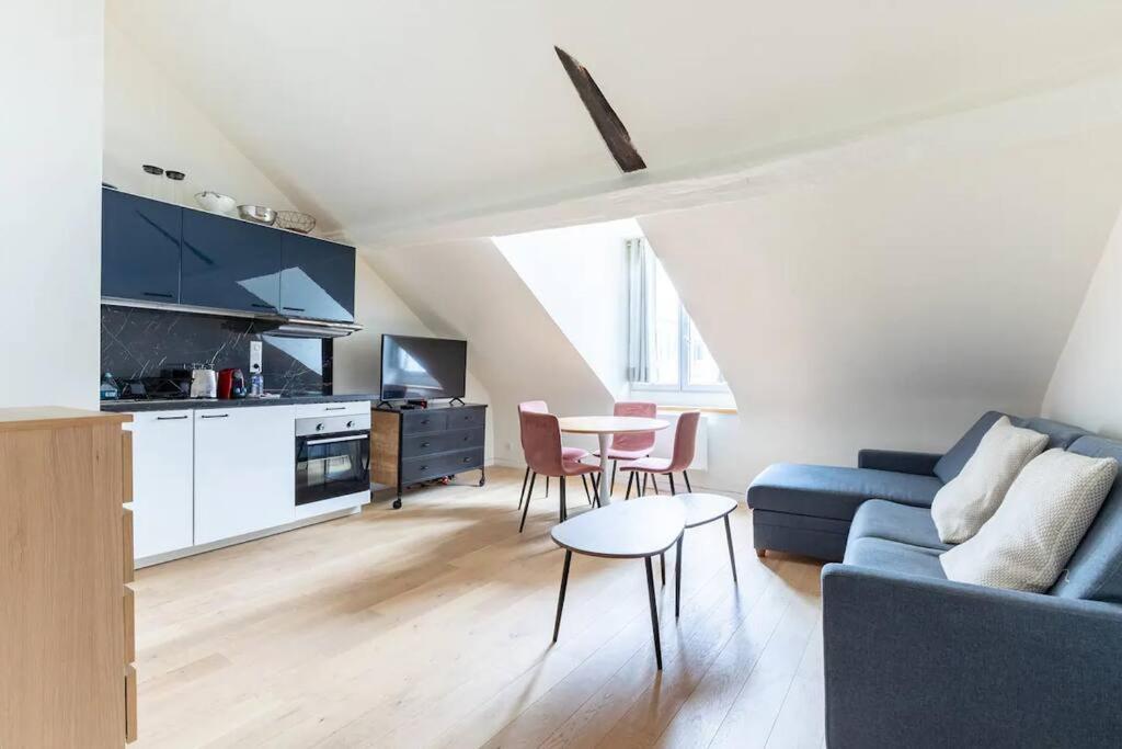 Grands Boulevards 52 Cosy 1br-4p Apartment Paris