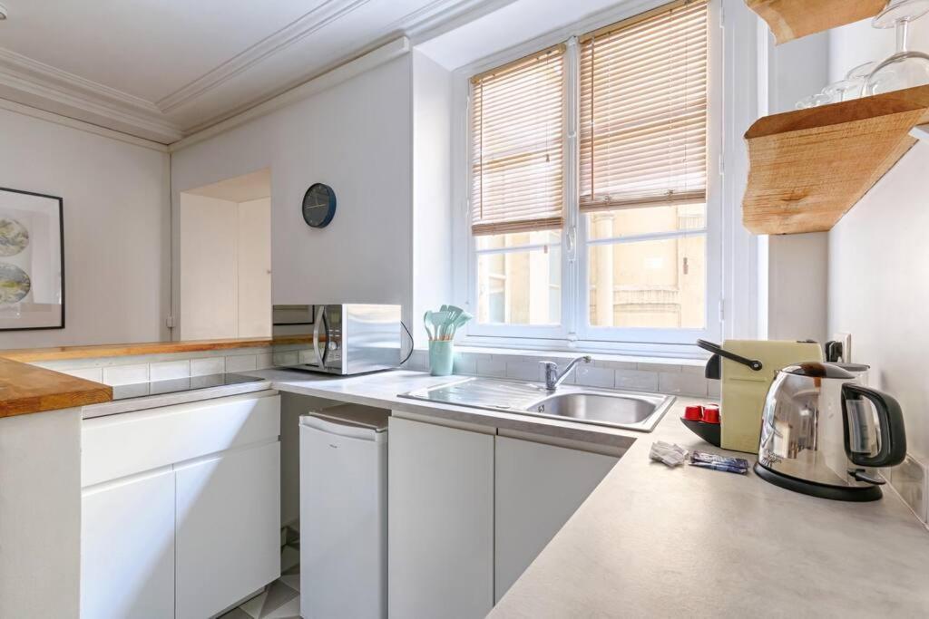 Louvre Montorgueuil Historical Center 3br-8p