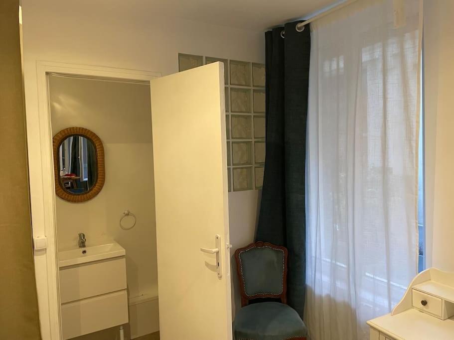 Appartement Et Tranquille Plein Centre De Paris! *
