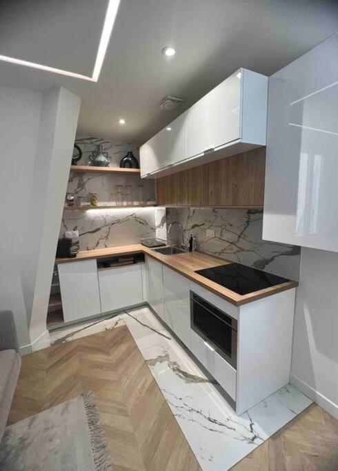 Apartment Malesherbes