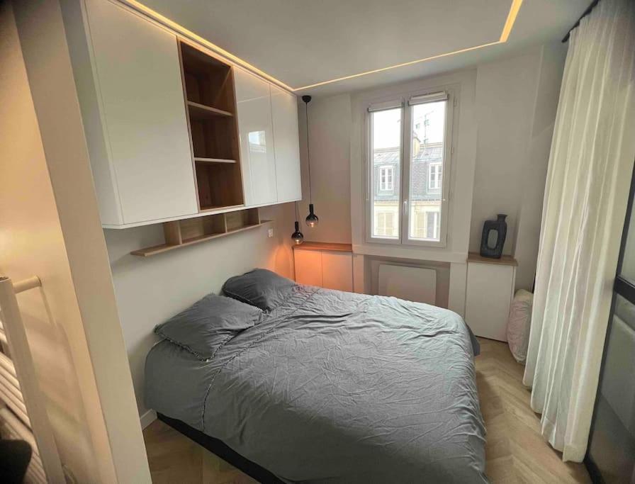 Malesherbes Apartment *
