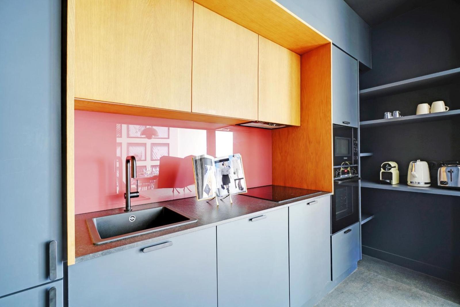 Amazing - Arc De Triomphe-champs Elysee Apartment