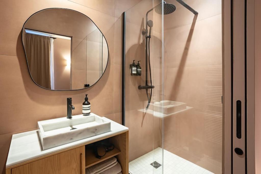 Marais - 4 Pieces De 115 M2 - Grand Salon Convivial *