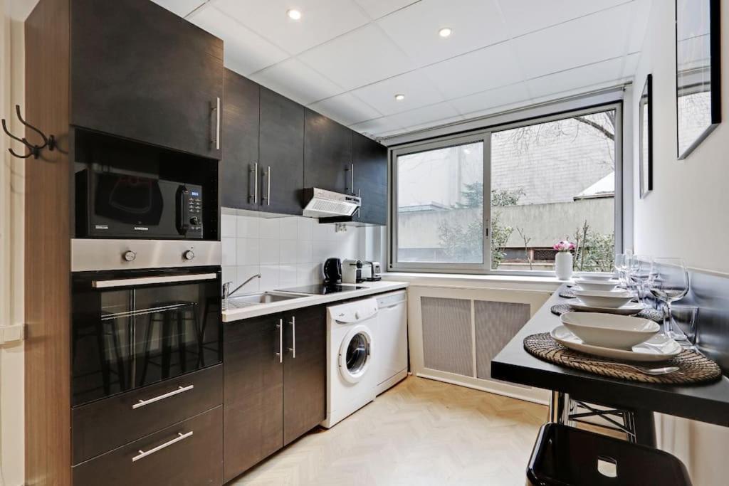 Beautiful 4p/1br Champs Elysees Apartamento Paris