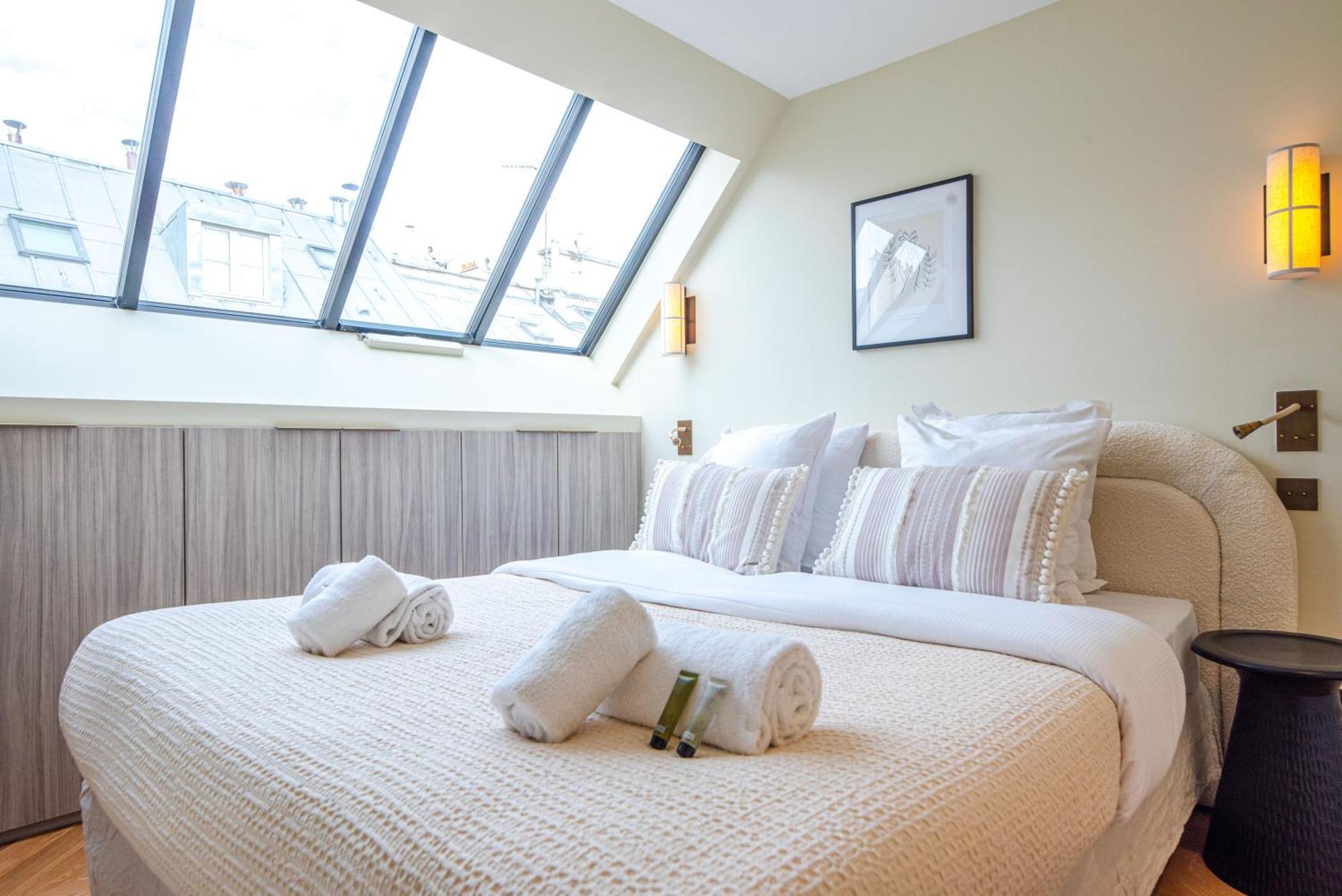 Louvre Saint Honore Apartment Paris