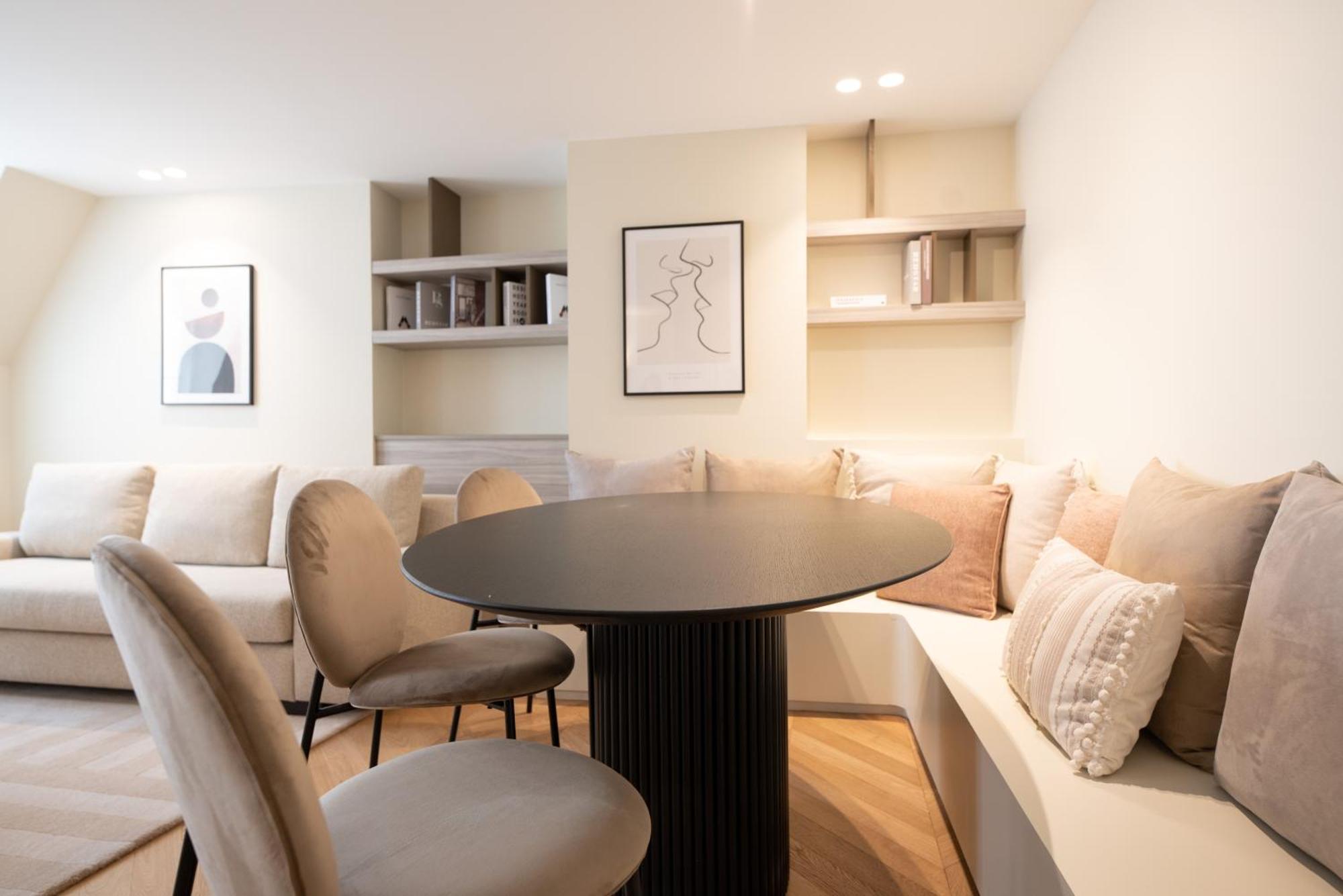 Apartment Louvre Saint Honore *