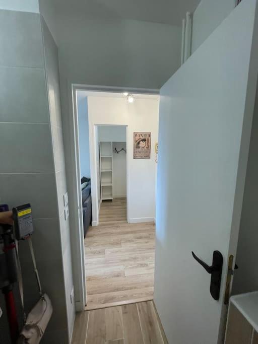 Grand Studio Amenage En T2 Apartment *