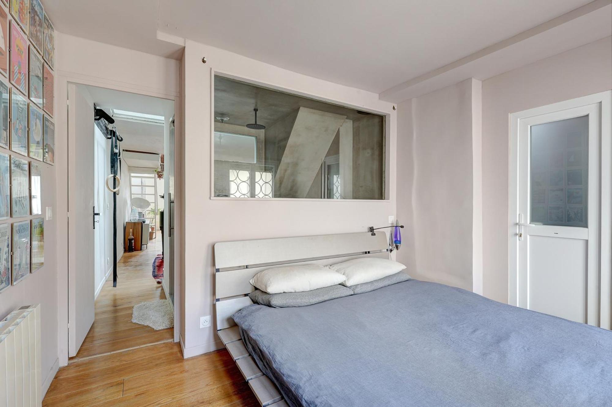Apartment Pretty Parisian Penthouse *