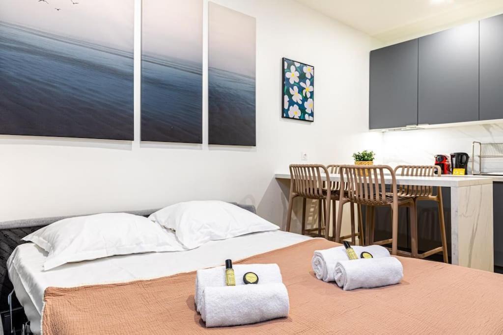 Moderne Pour 4 Proche Arc De Triomphe Appartement