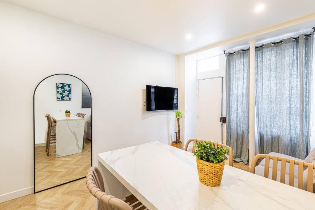 Moderne Pour 4 Proche Arc De Triomphe Appartement *