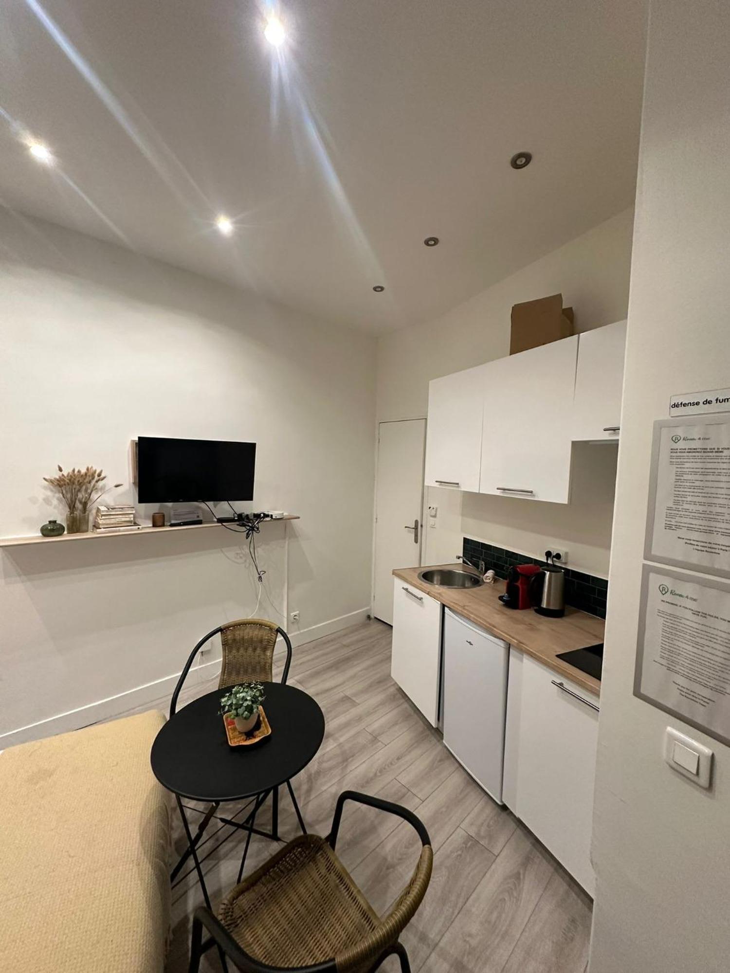 Charmant Studio Apartment *