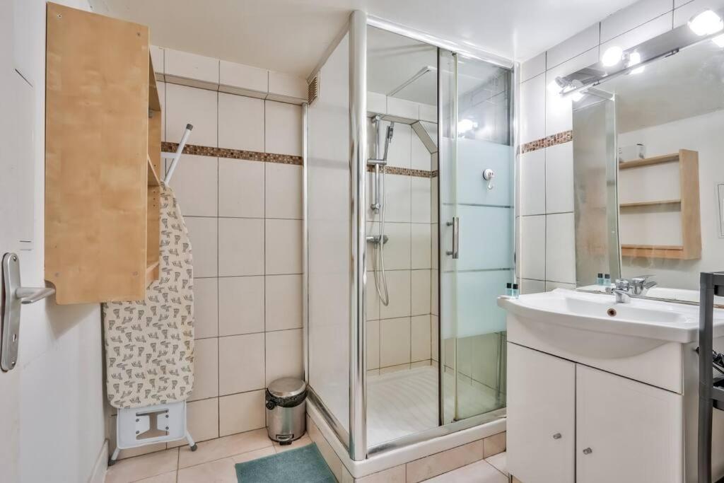 Stunning House With Garden 1 Minute From The Metro Holiday home
