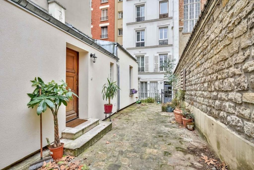 Stunning House With Garden 1 Minute From The Metro Holiday home
