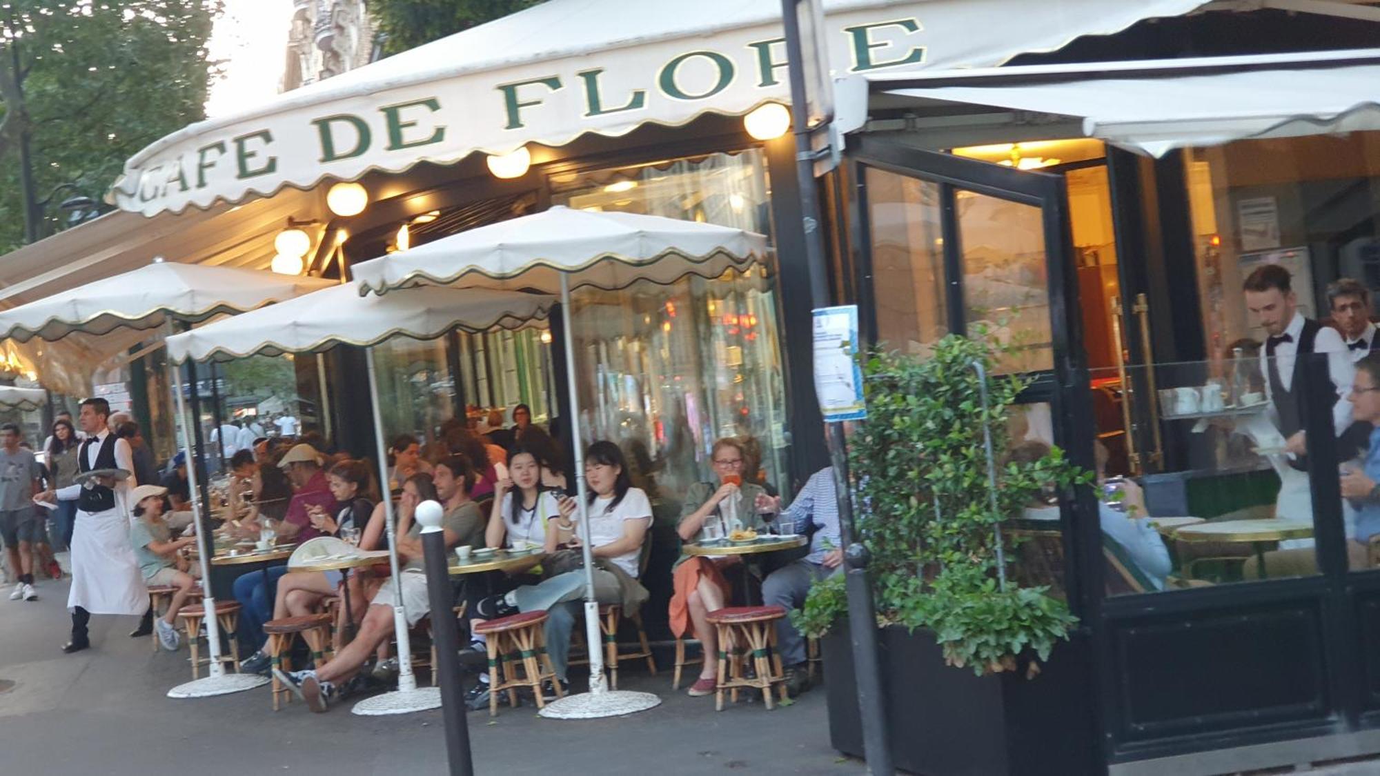 Stuning Place ,gare Montparnasse ,center ,front Of Metro Séjour chez l'habitant