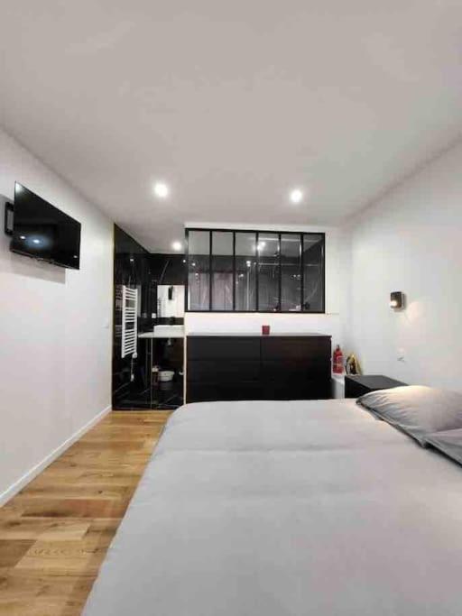 Apartment Superbe A 8 Minutes De La Nation. Paris