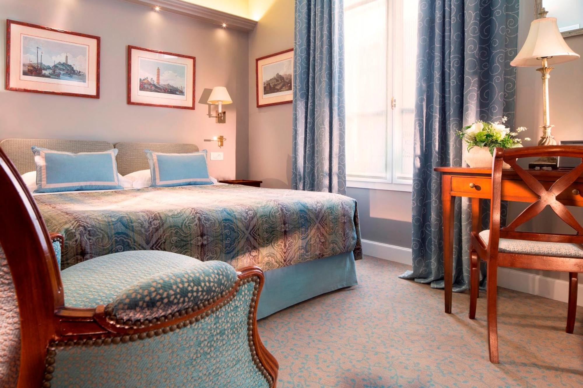 Hotel Le Relais Saint Honoré Paris