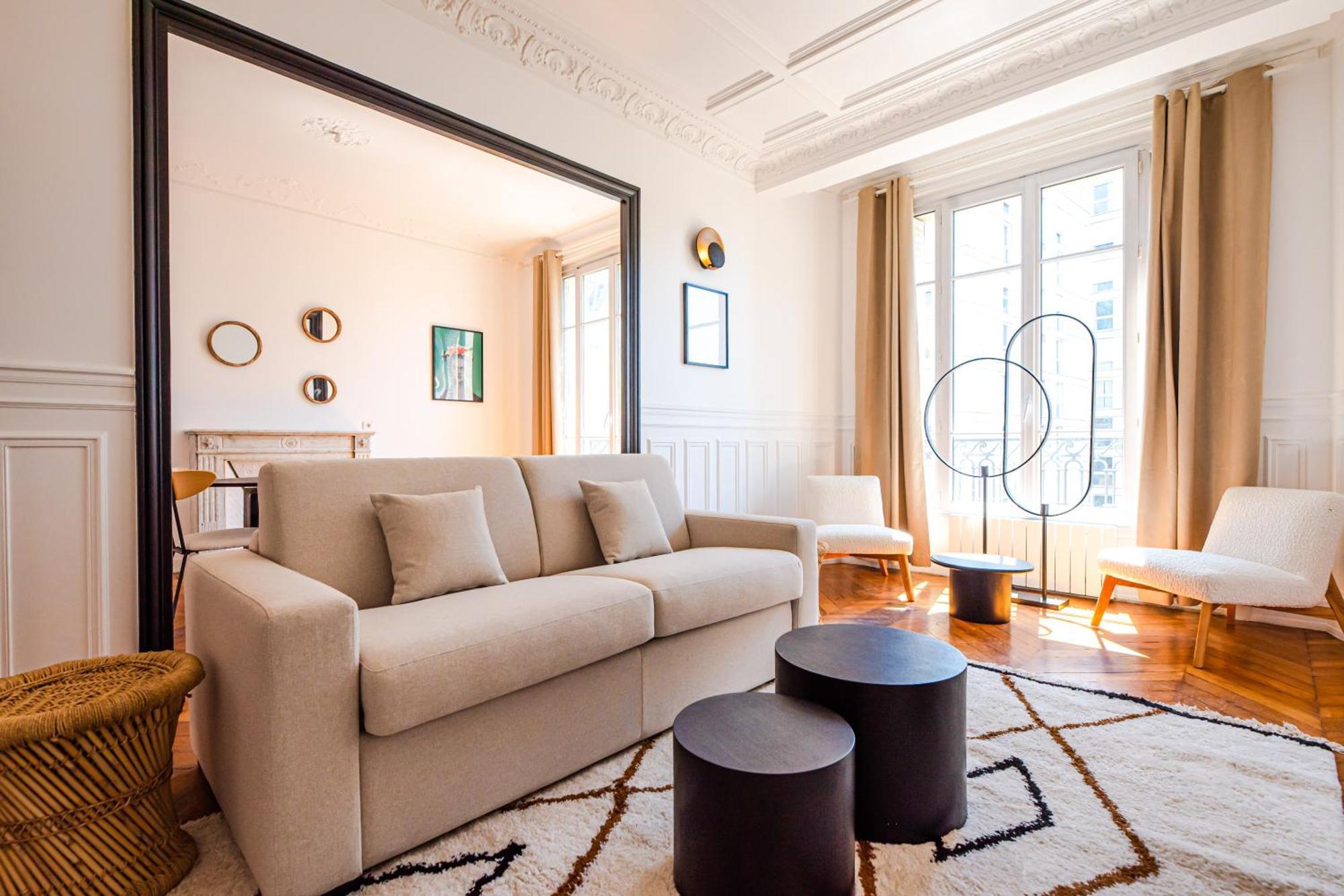 Appartement Gustave Eiffel - *