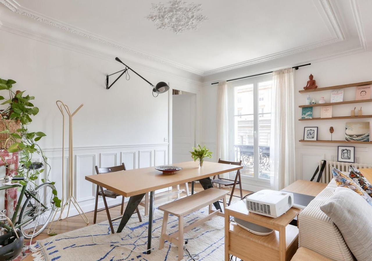 Gorgeous, Bright & Large 1 Bedroom Near Montmartre Apartment Paris
