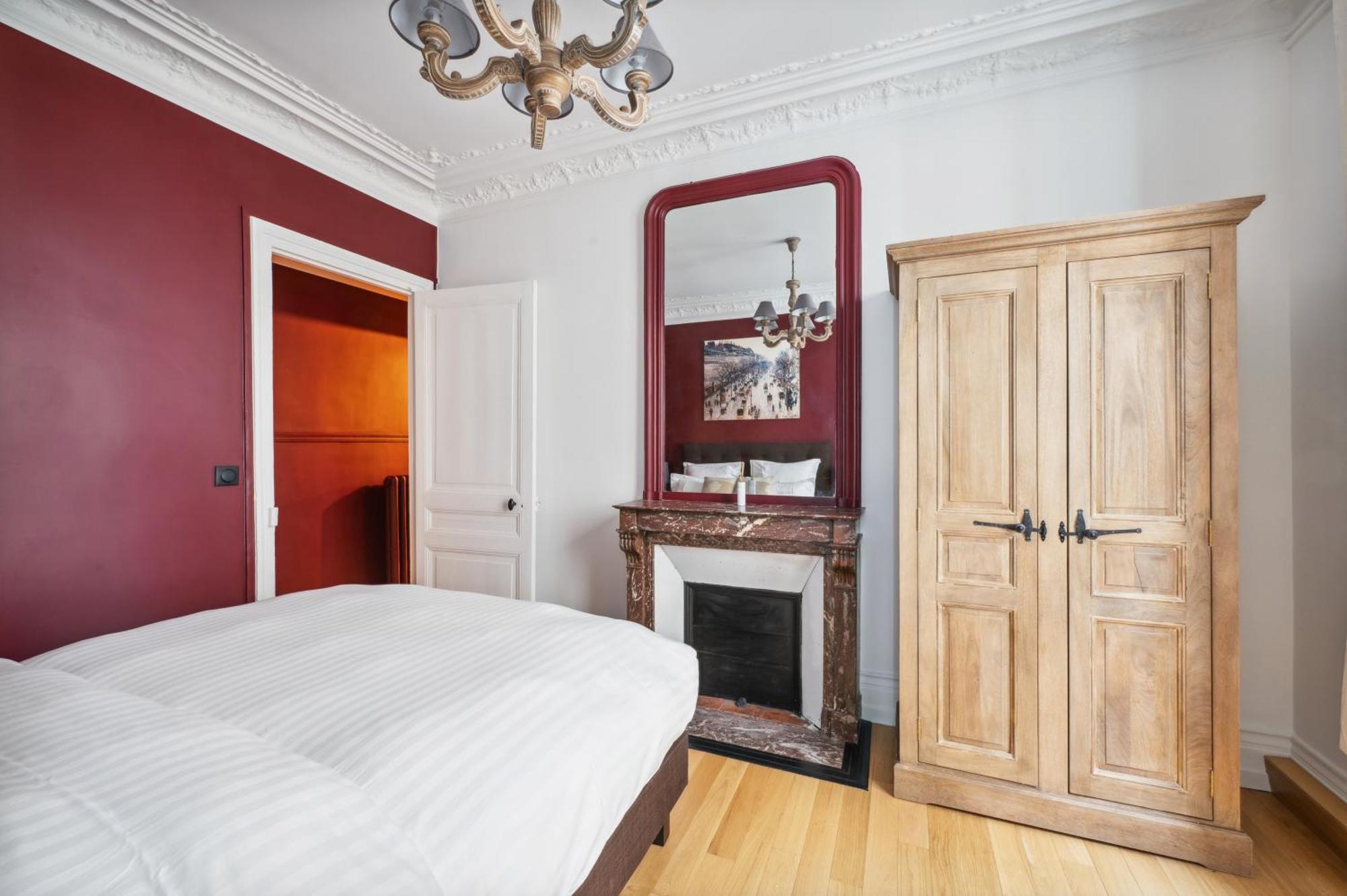 Sejours Parisiens / Le Royal / 4* Apartment