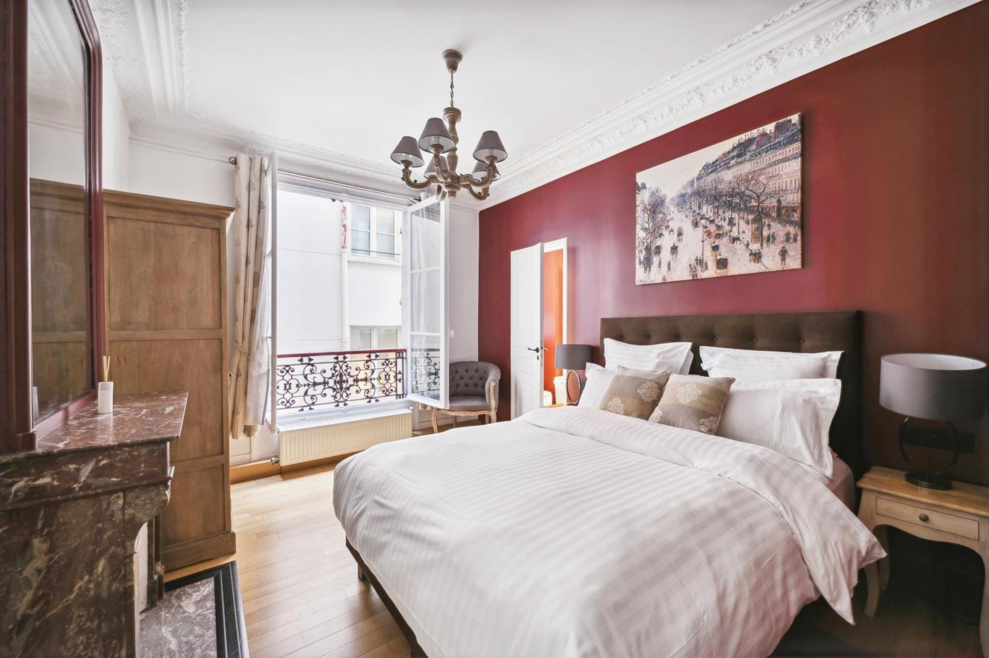 Sejours Parisiens / Le Royal / 4* Apartment