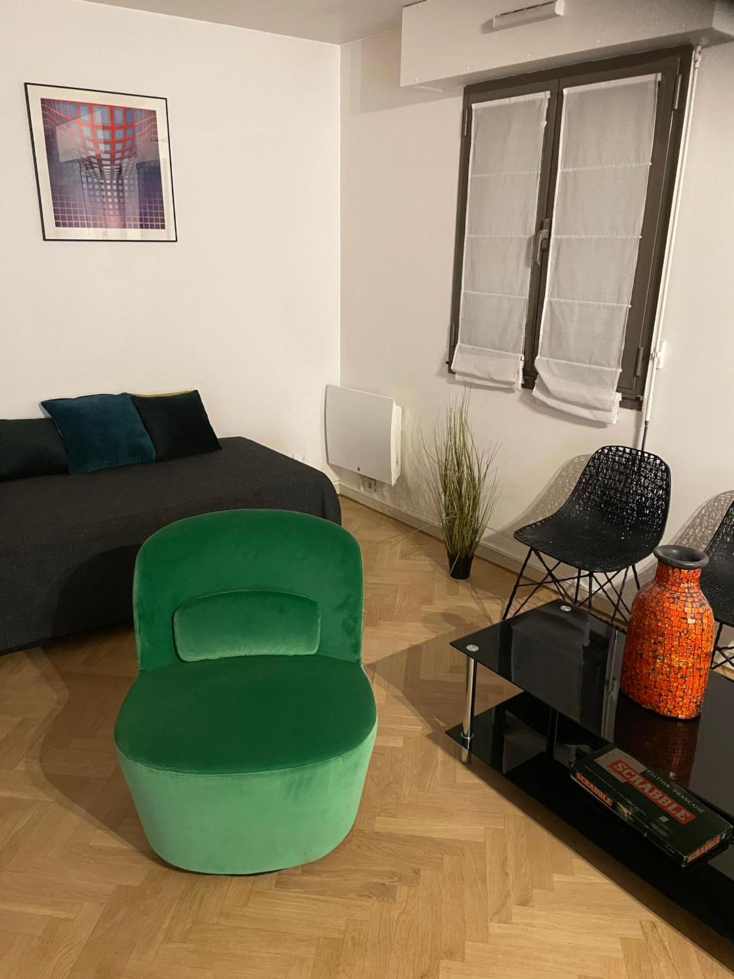 Beautiful 45 M2 Private In Montparnasse * Paris