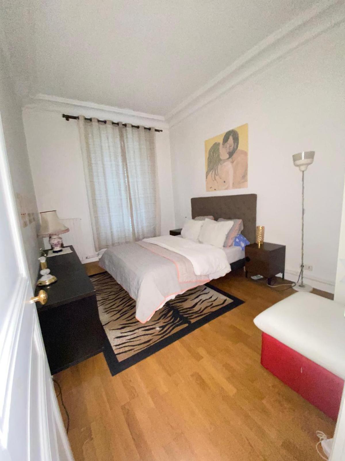 Haussmannien Moderne 2 Pieces Quartier Europe Du 8eme * Paris