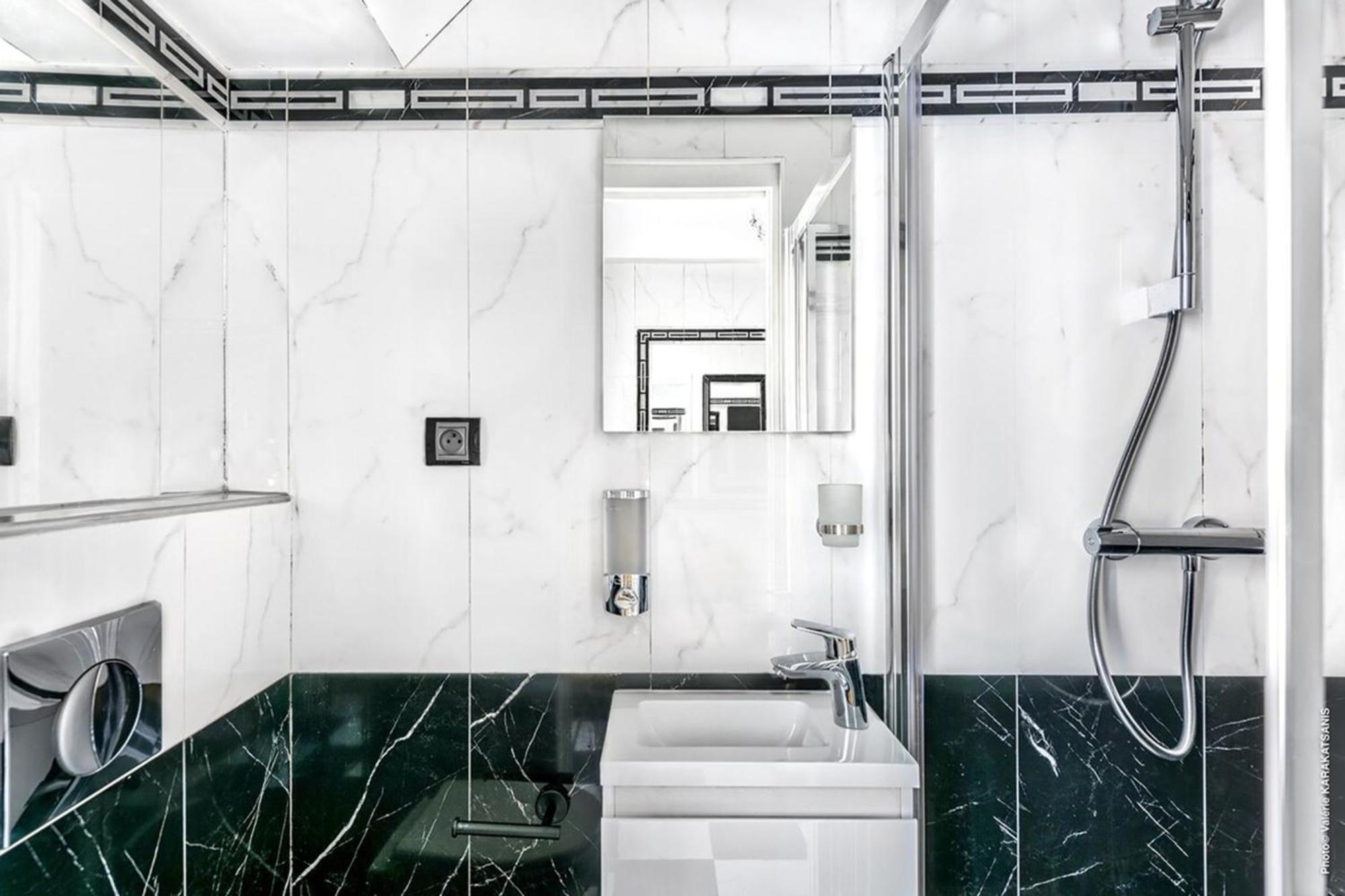 Colisee - Champs Elysees Apartment