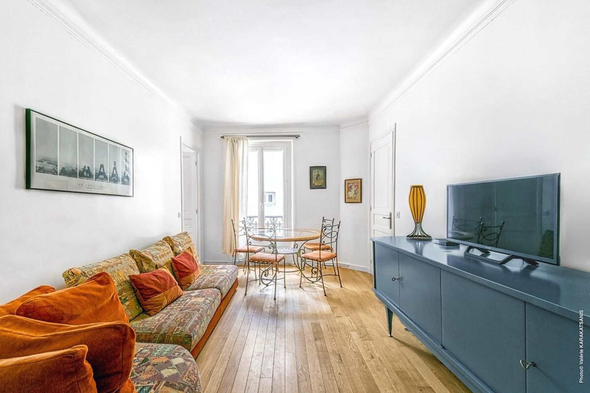 Montmartre - Lamarck - Caulaincourt 2bdr Apartment Paris