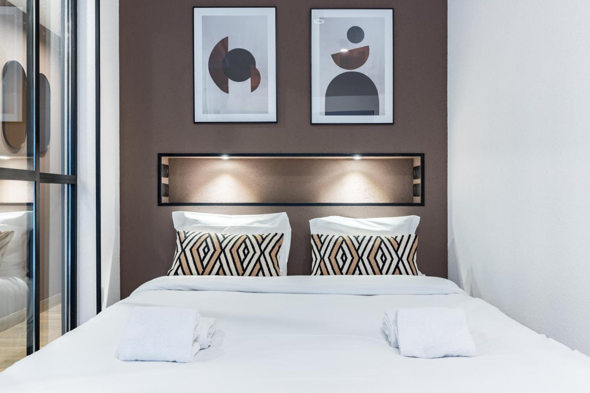 Hsh Parmentier-couronnes I Design 6p-2br *