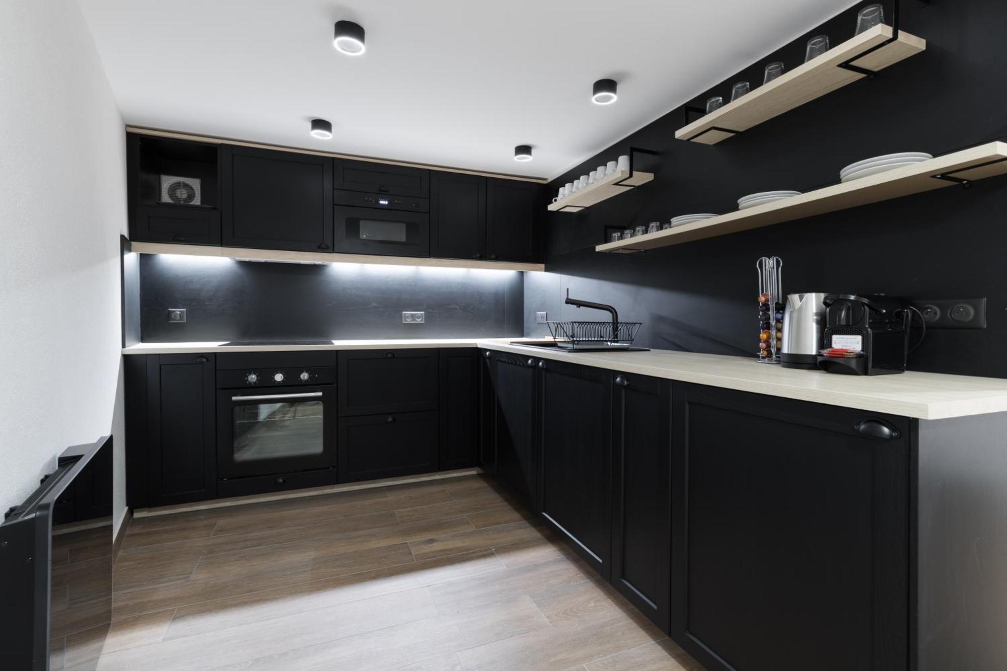 Hsh Parmentier-couronnes I Design 6p-2br Paris