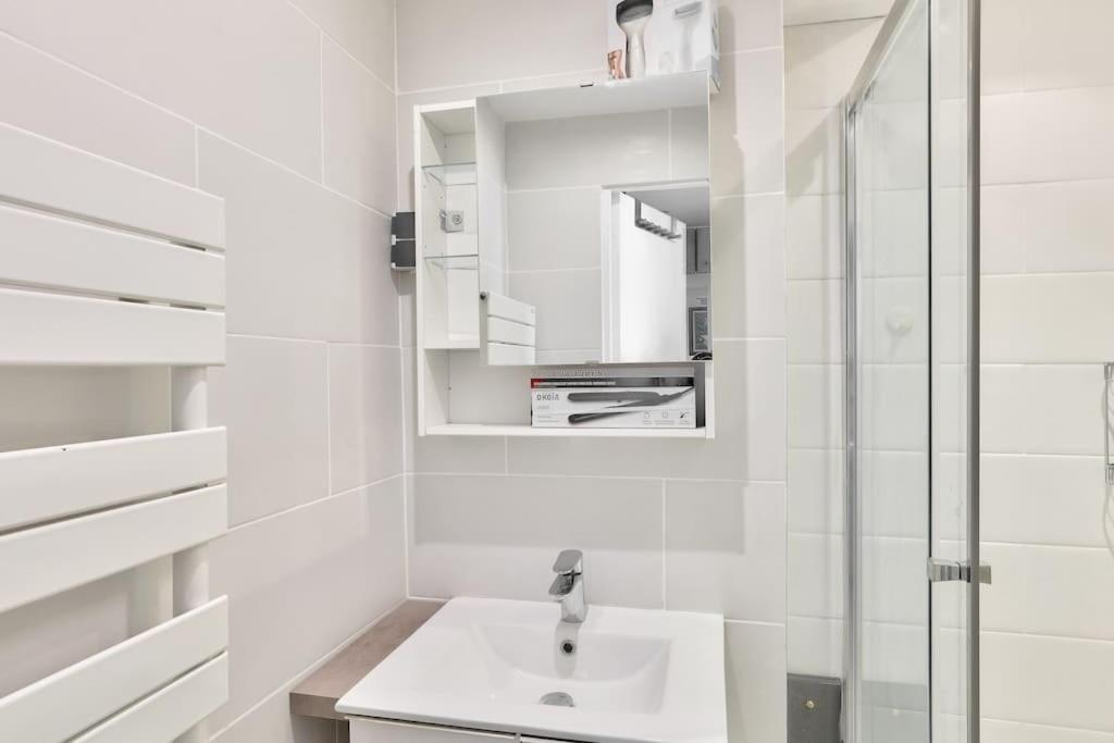 Apartment Stunning 1br Flat Near Montmartre Paris