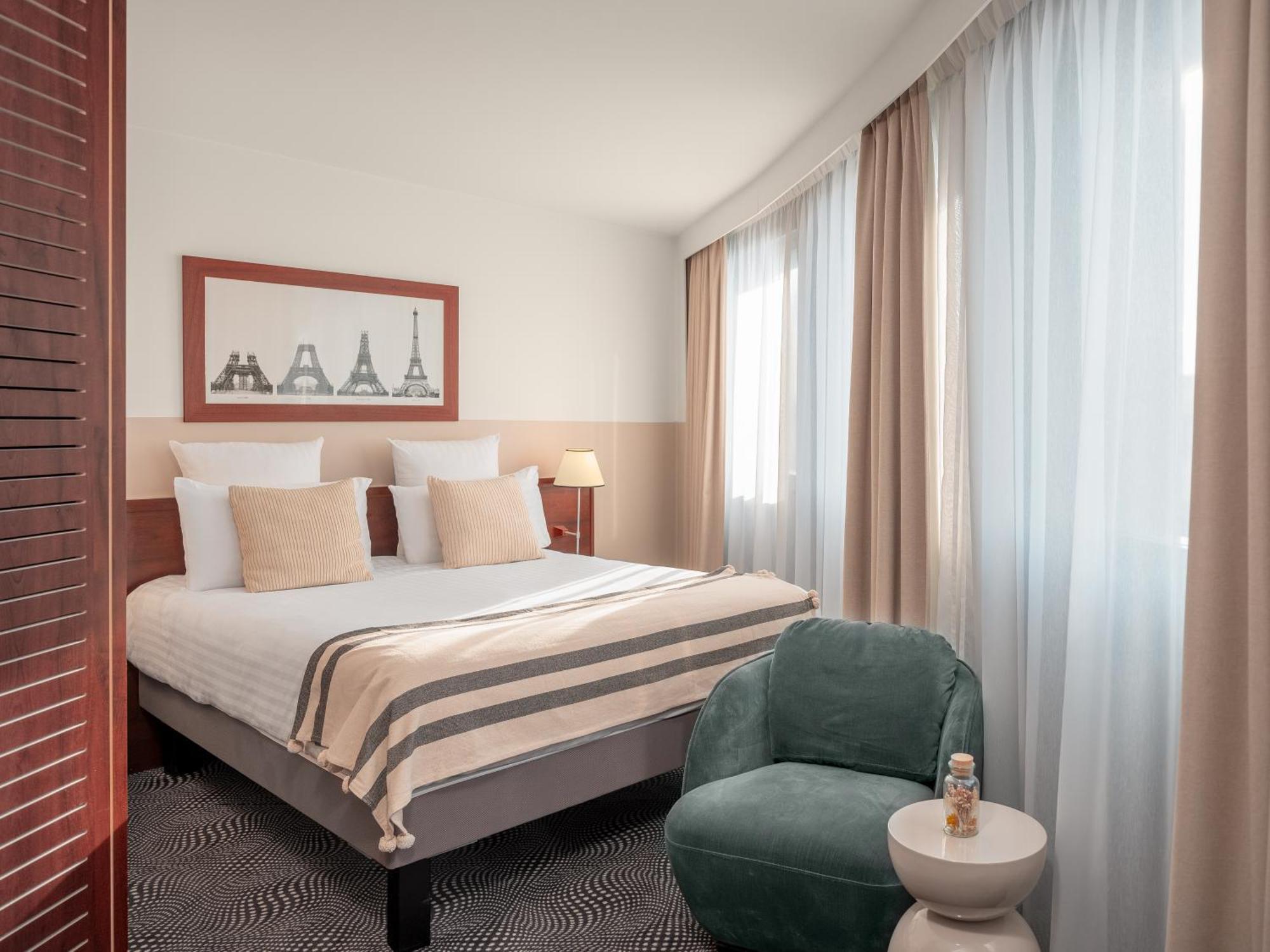 Mercure Gare Montparnasse Tgv Hotel Paris