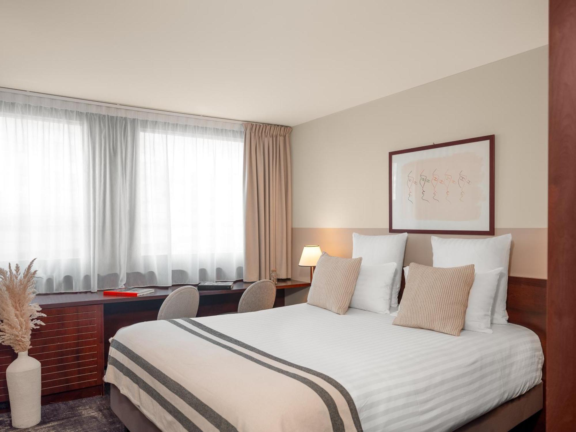 Mercure Gare Montparnasse Tgv Hotel