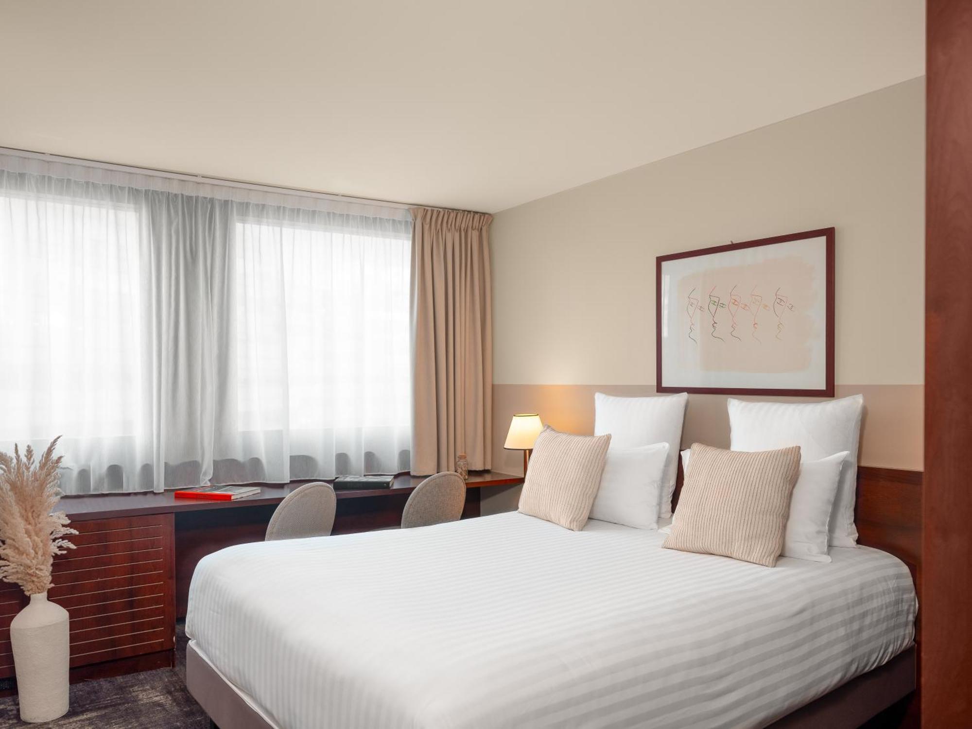Hotel Mercure Gare Montparnasse Tgv Paris