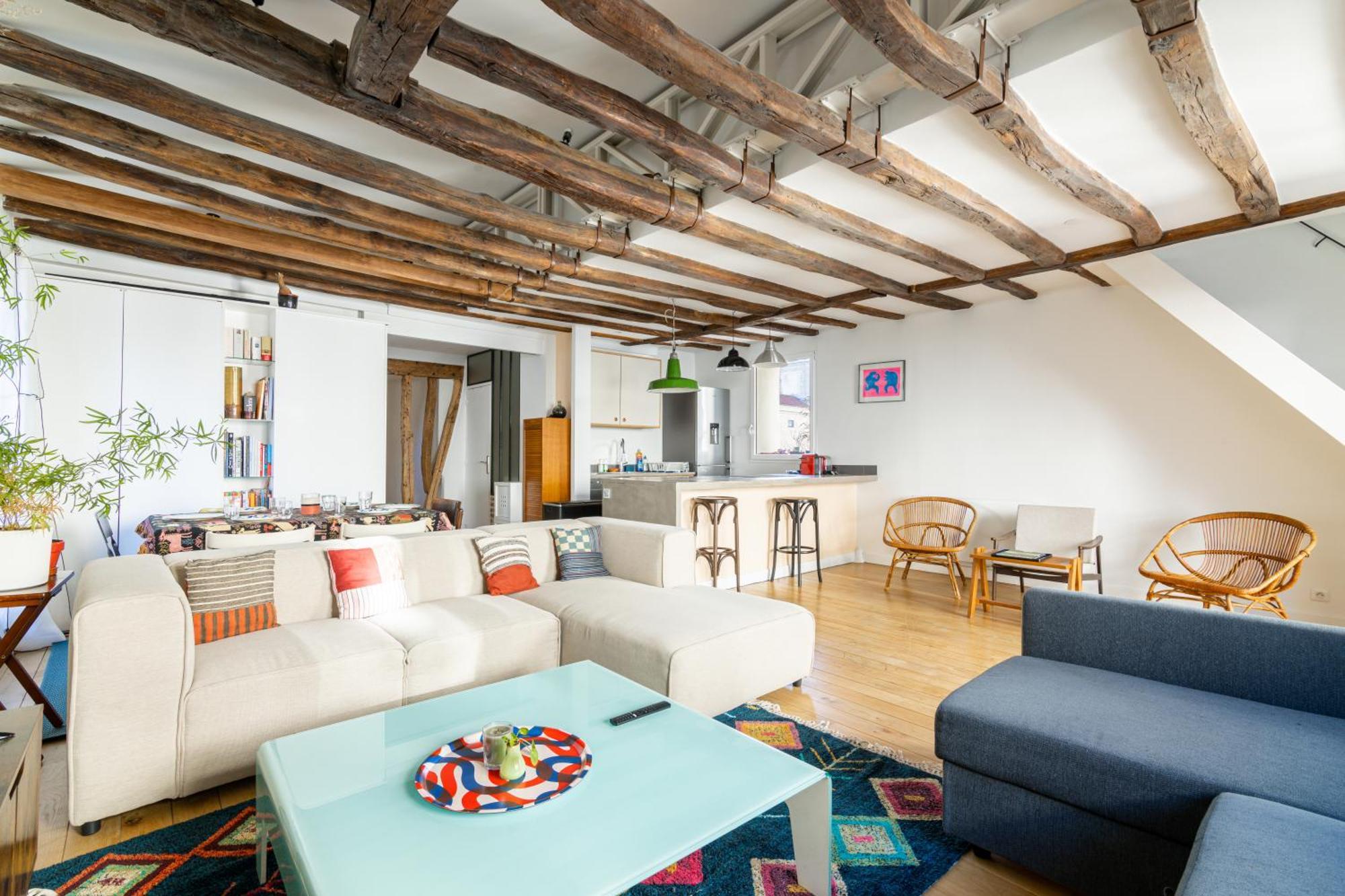 Luxurious 2 Bedroom Canal Saint Martin Saint Lazare * Paris