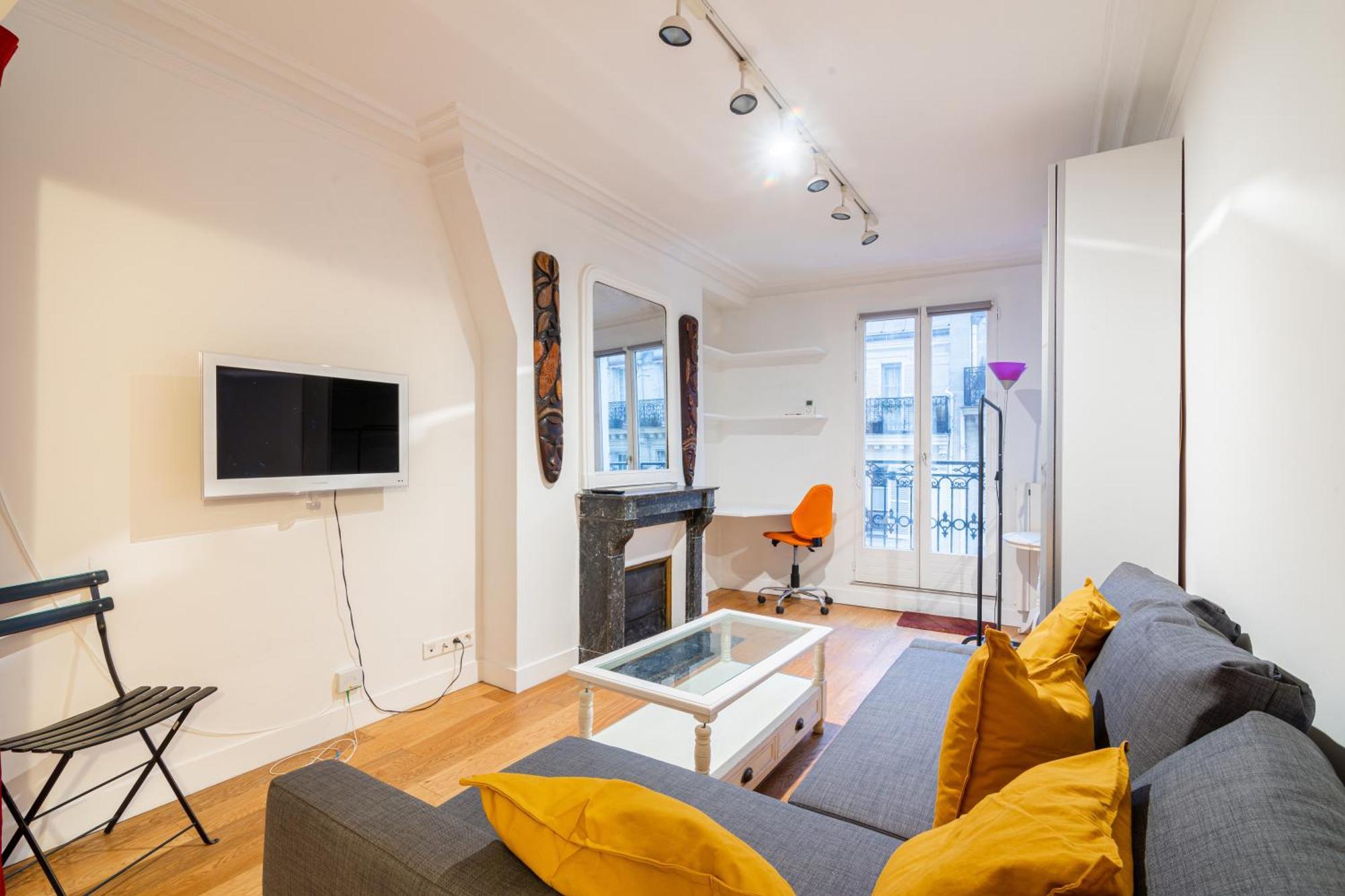 Luxurious 1 Bedroom Tour Eiffel Saint Dominique Free Netflix