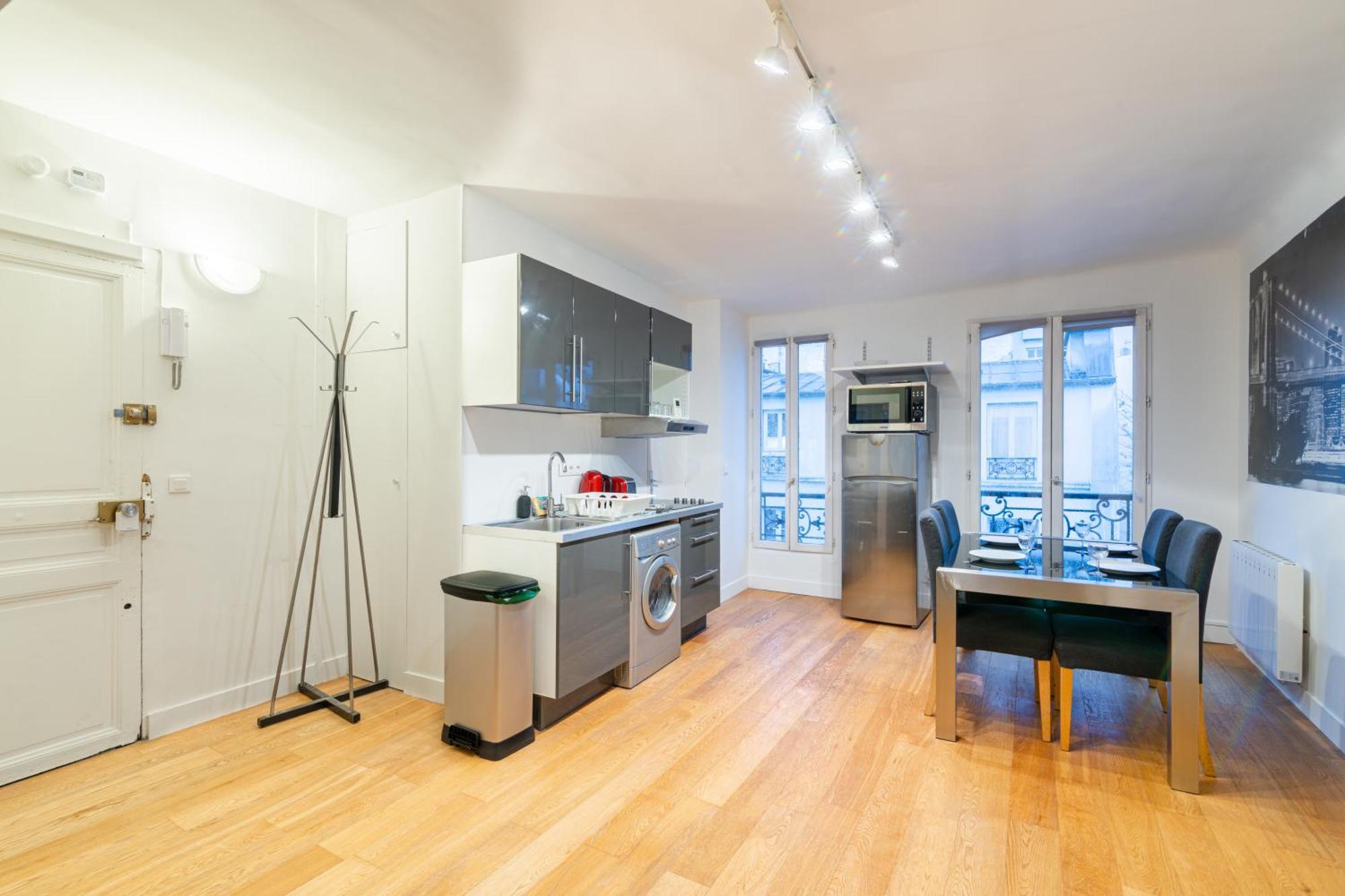 Luxurious 1 Bedroom Tour Eiffel Saint Dominique Free Netflix * Paris