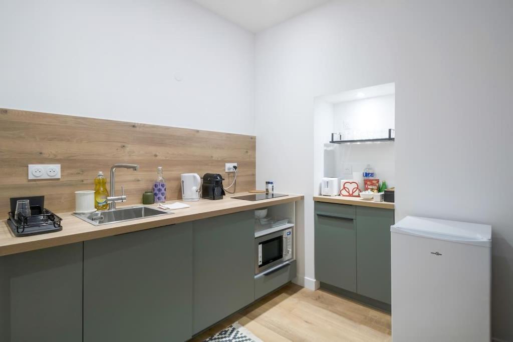 02.appart 4pers#1 Bedroom#pigalle#opera#paris 9 Paris