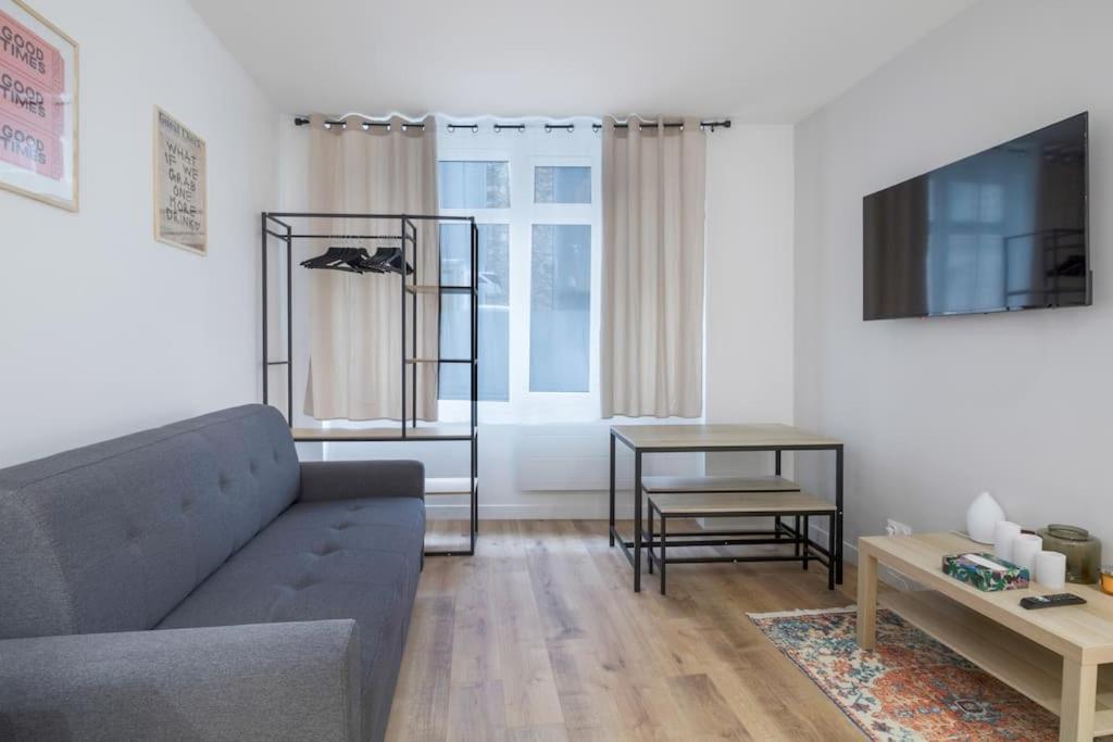 02.appart 4pers#1 Bedroom#pigalle#opera#paris 9 *