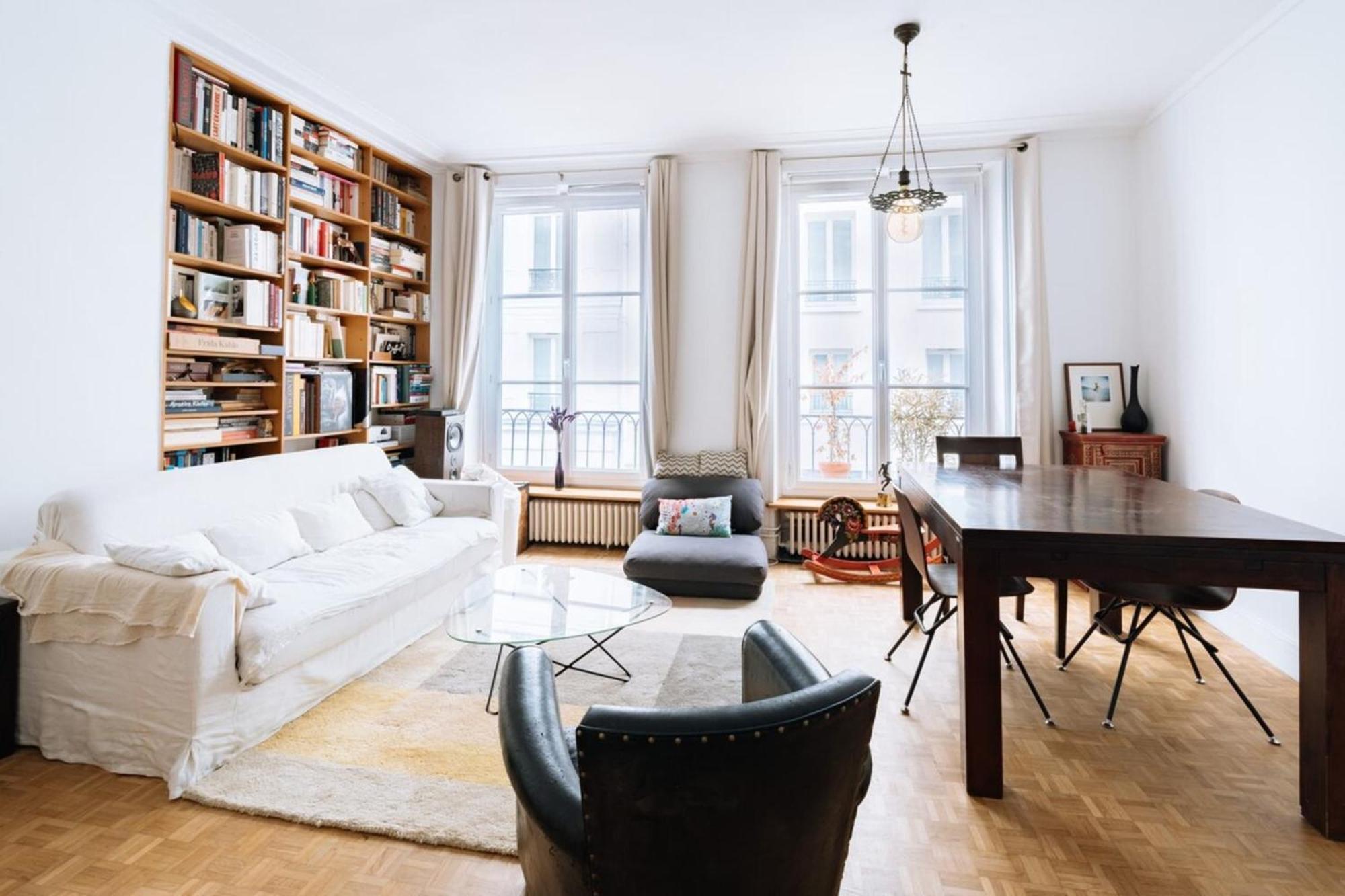 Apartment & Peaceful For 5 Republique! Paris
