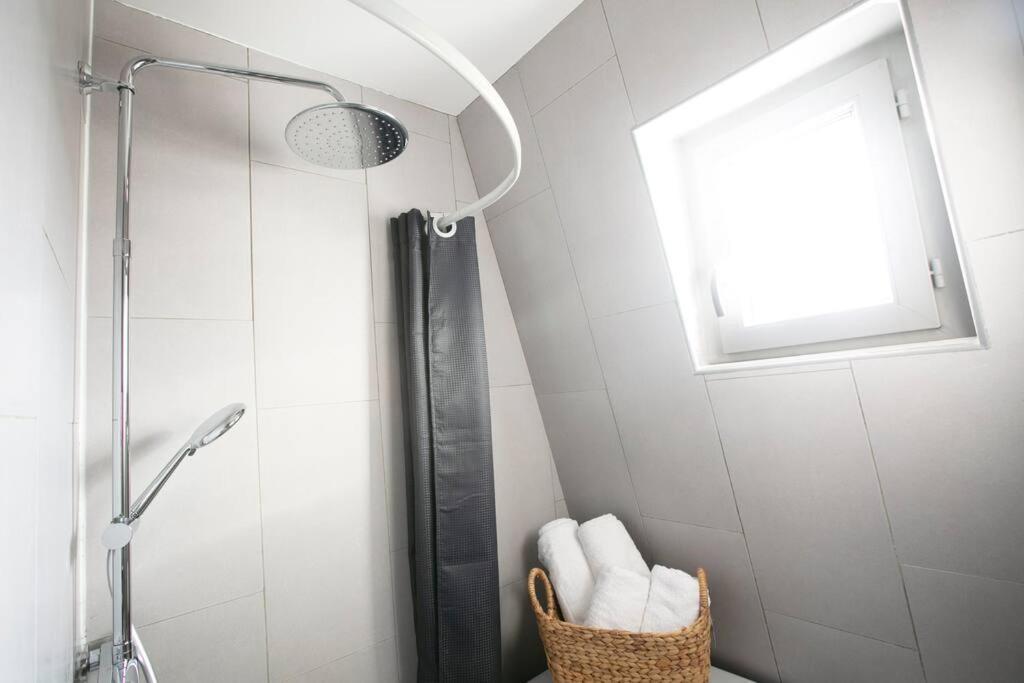 Heavenly & Cozy Parisian Flat - Place Voltaire Appartement