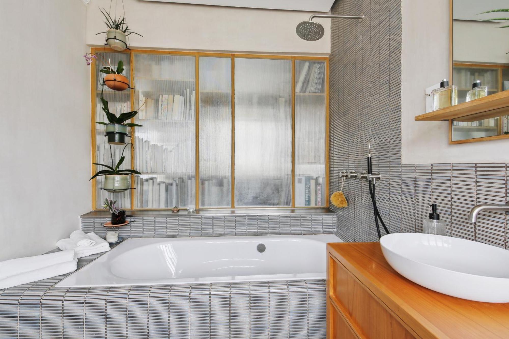 Familial 7 Personnes -entre Opera Et Montmartre By Weekome Apartment