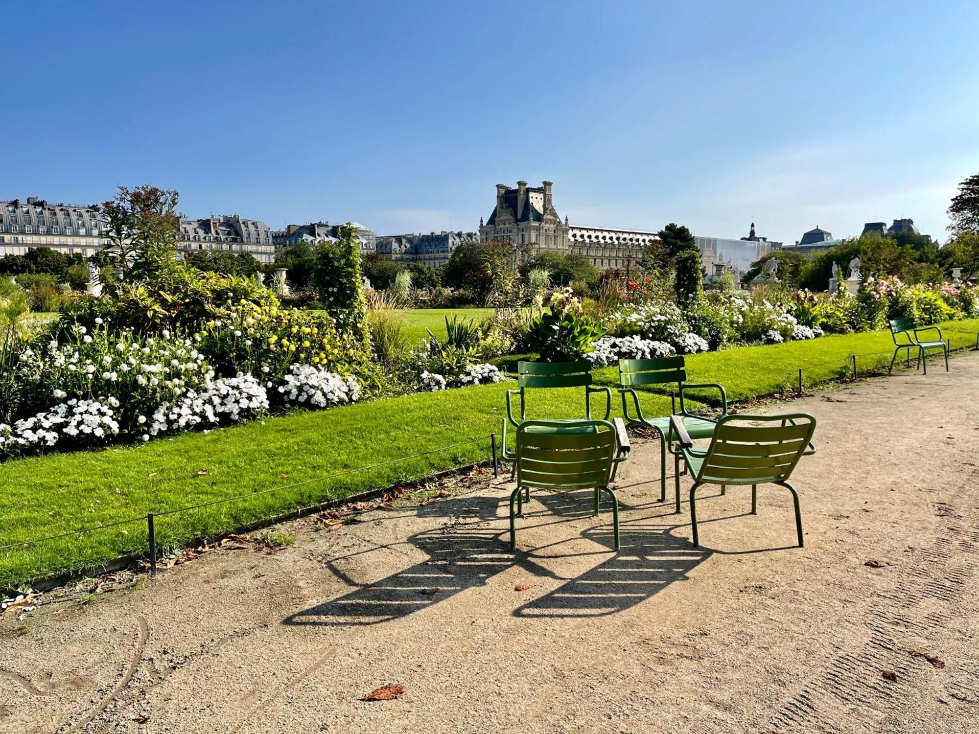 Avenue Montaigne Bienvenue Apartment *