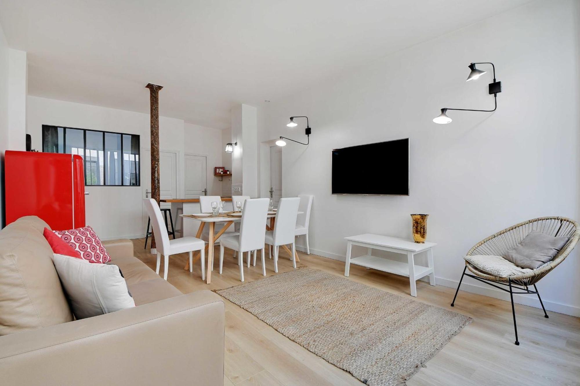 Apartment Near Republique Paris