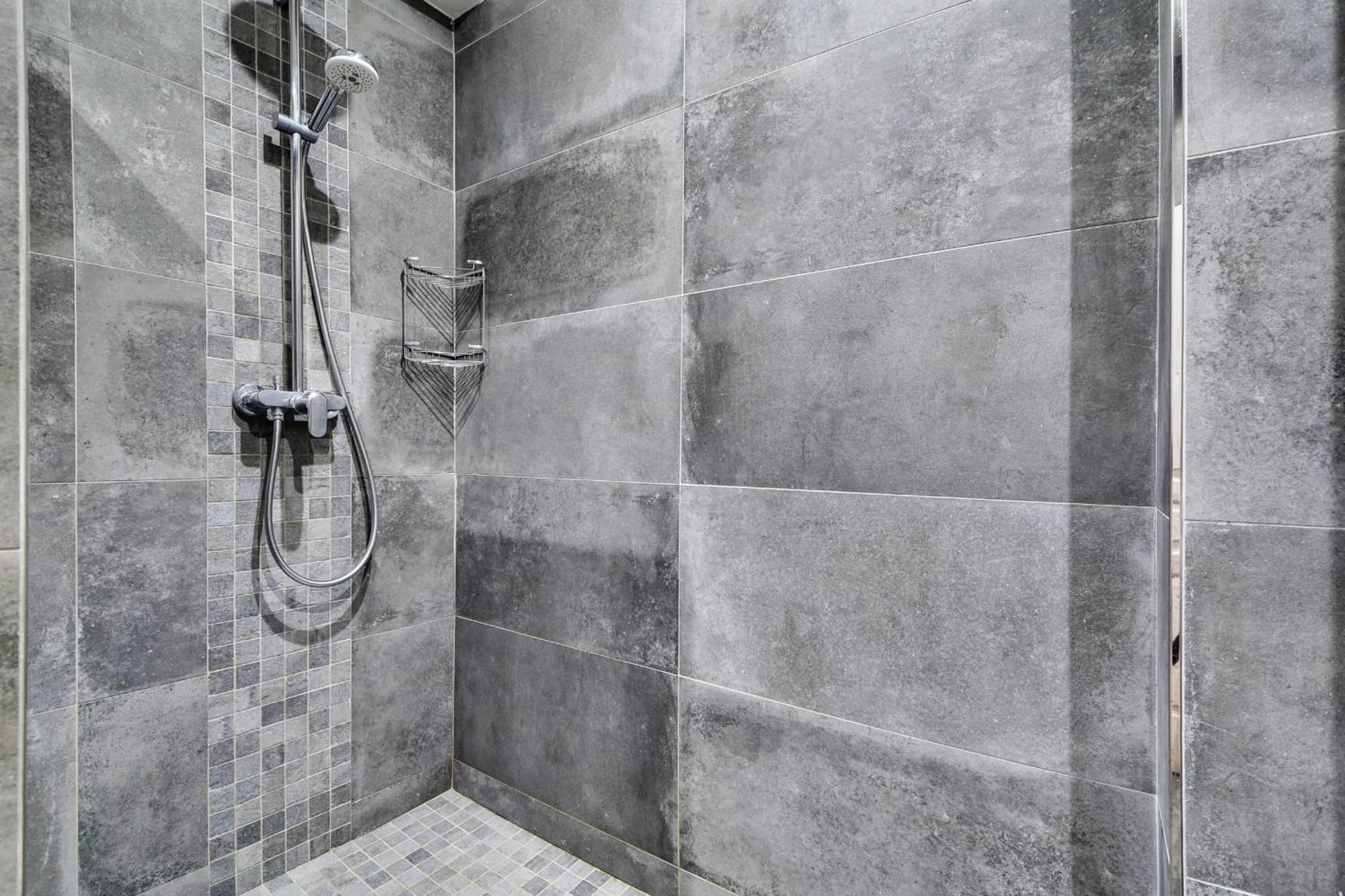 Apartment Near Republique